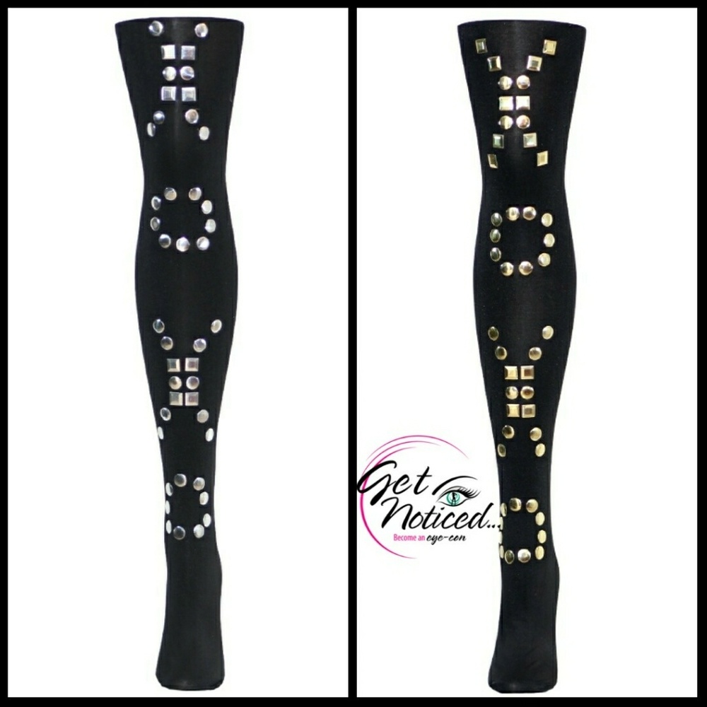 XO Studded Tights 💋